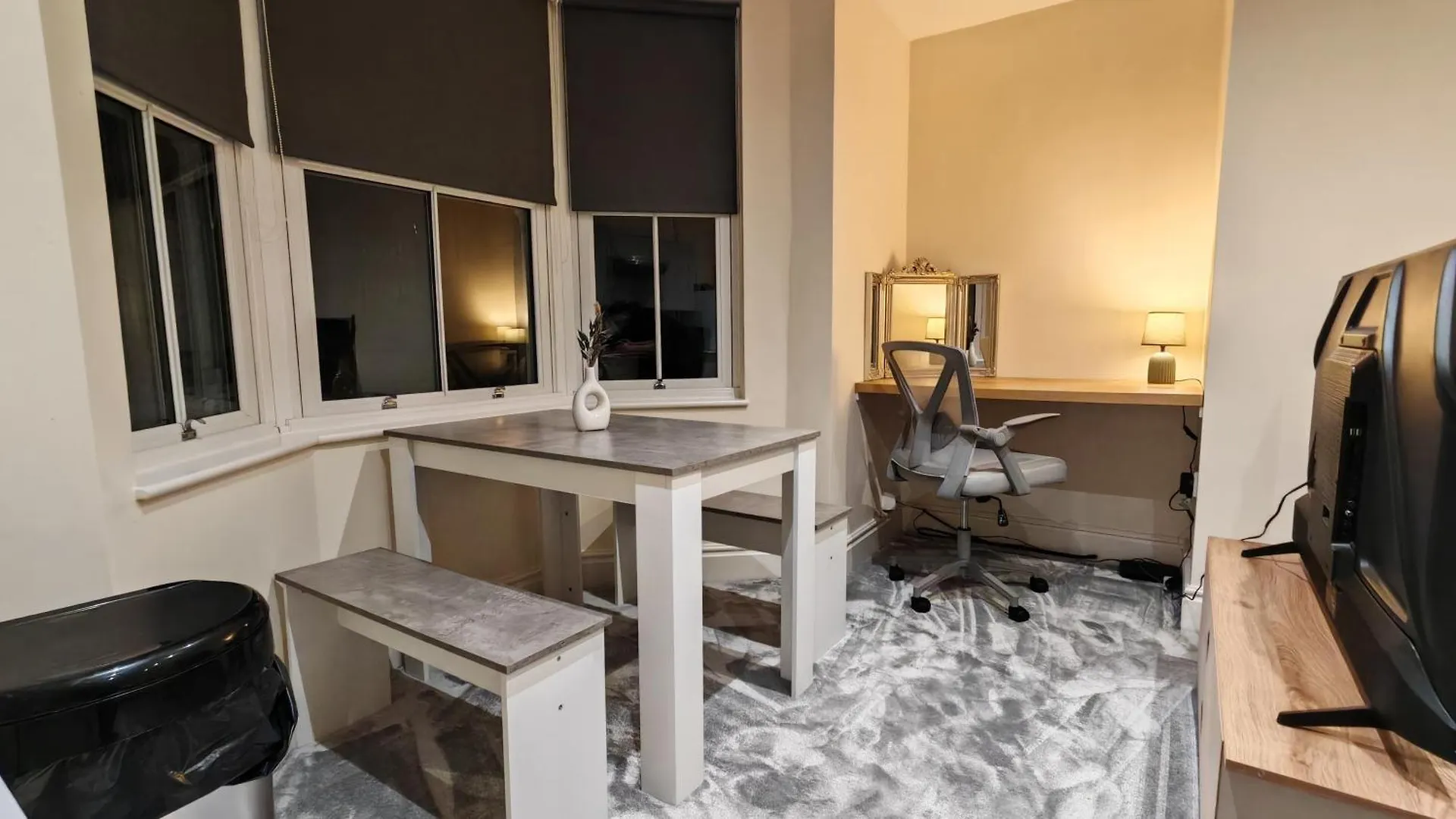 1 Bed Hideaway - Cosy Retreat Apartment York 0*,  United Kingdom
